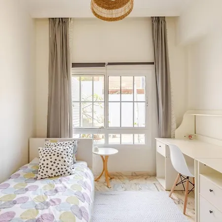 Spectacular Parking Powerful Wifi Seaview *