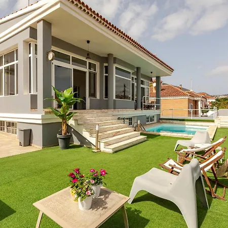 Spectacular Parking Powerful Wifi Seaview *