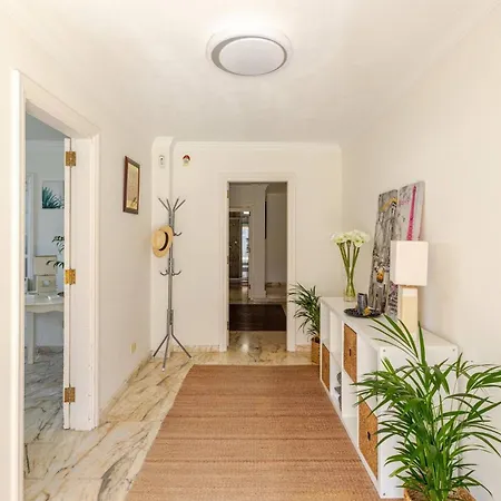 Spectacular Parking Powerful Wifi Seaview